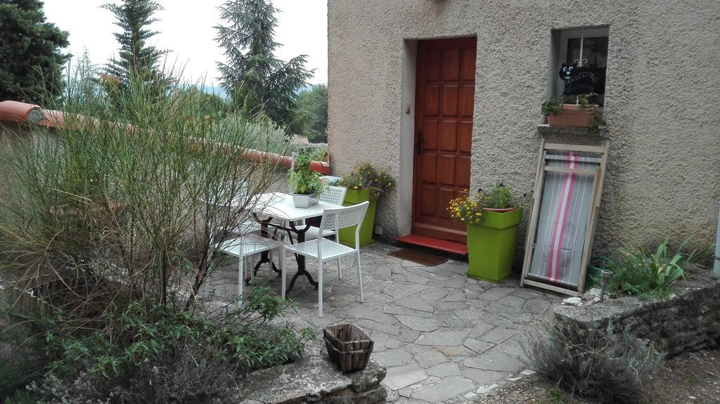 La Petite Maison De Marie Louise Lauris Luaran gambar