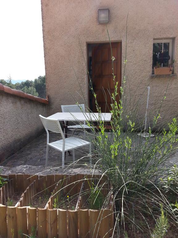 La Petite Maison De Marie Louise Lauris Luaran gambar